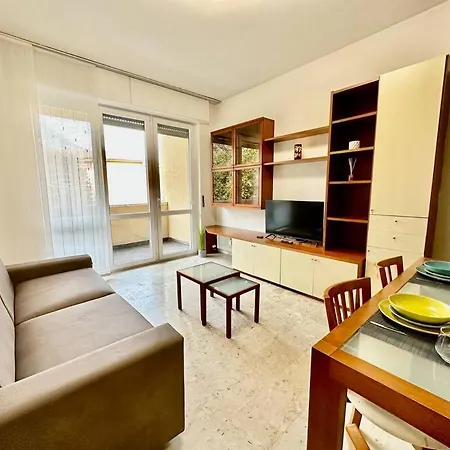 Cost An Business House And Free Park By Revenue House Διαμέρισμα